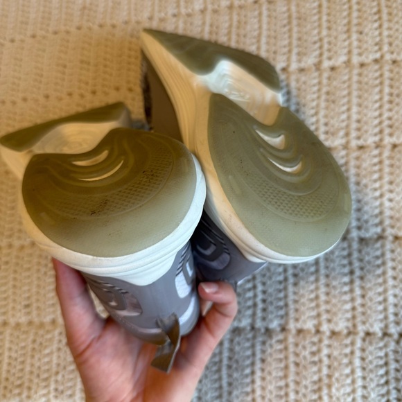 APL Streamline Men's Running Shoe in White Tundra Asteroid Tie-Dye Mens Size 7.5 - Picture 7 of 9